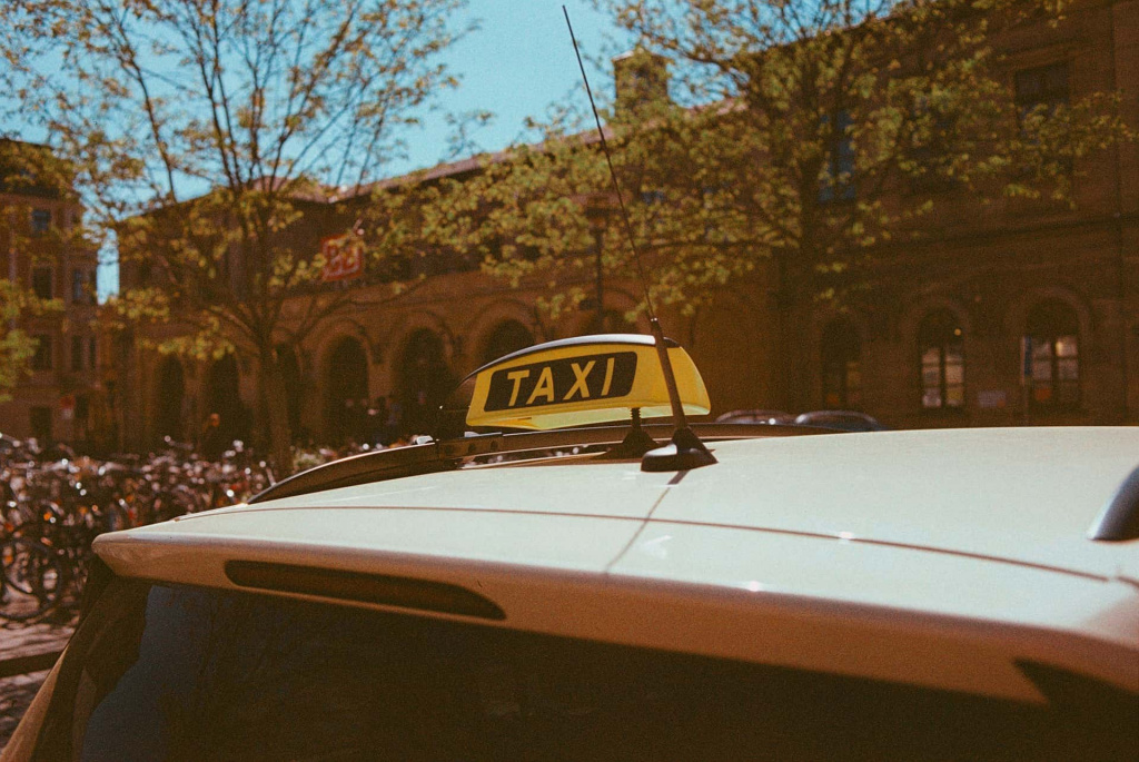 taxi.jpg